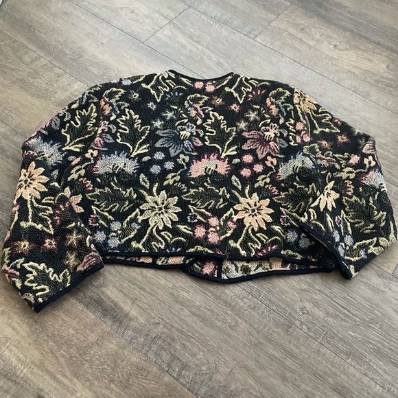 Vintage Embroidered Cropped Blazer - Picture 5 of 5